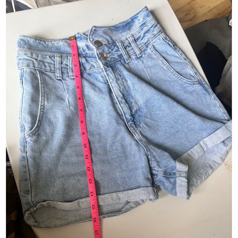 DF Jeans by Defacto High Waisted,‎ Light  Wash Jean Shorts Size 34 - Picture 6 of 7